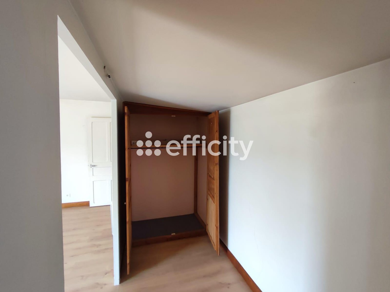 Achat immobilier Maison 4 pièces  102m2 à Saint-Philbert-de-Grand-Lieu (44310) - Photo n°6