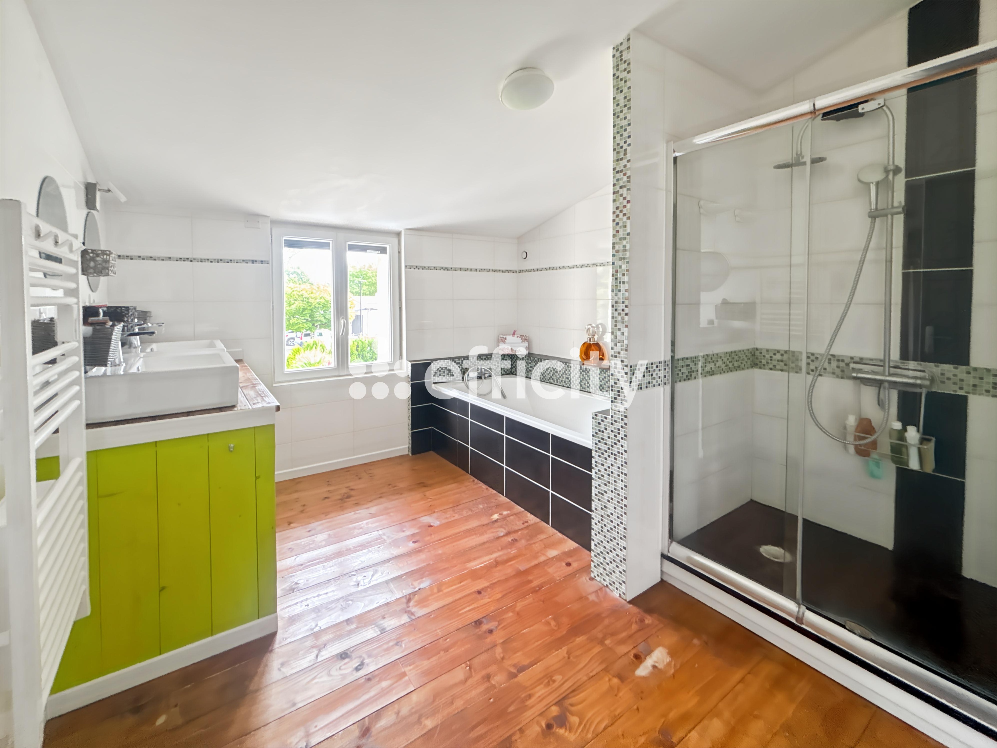 Achat immobilier Maison 6 pièces  192m2 à Nantillé (17770) - Photo n°11