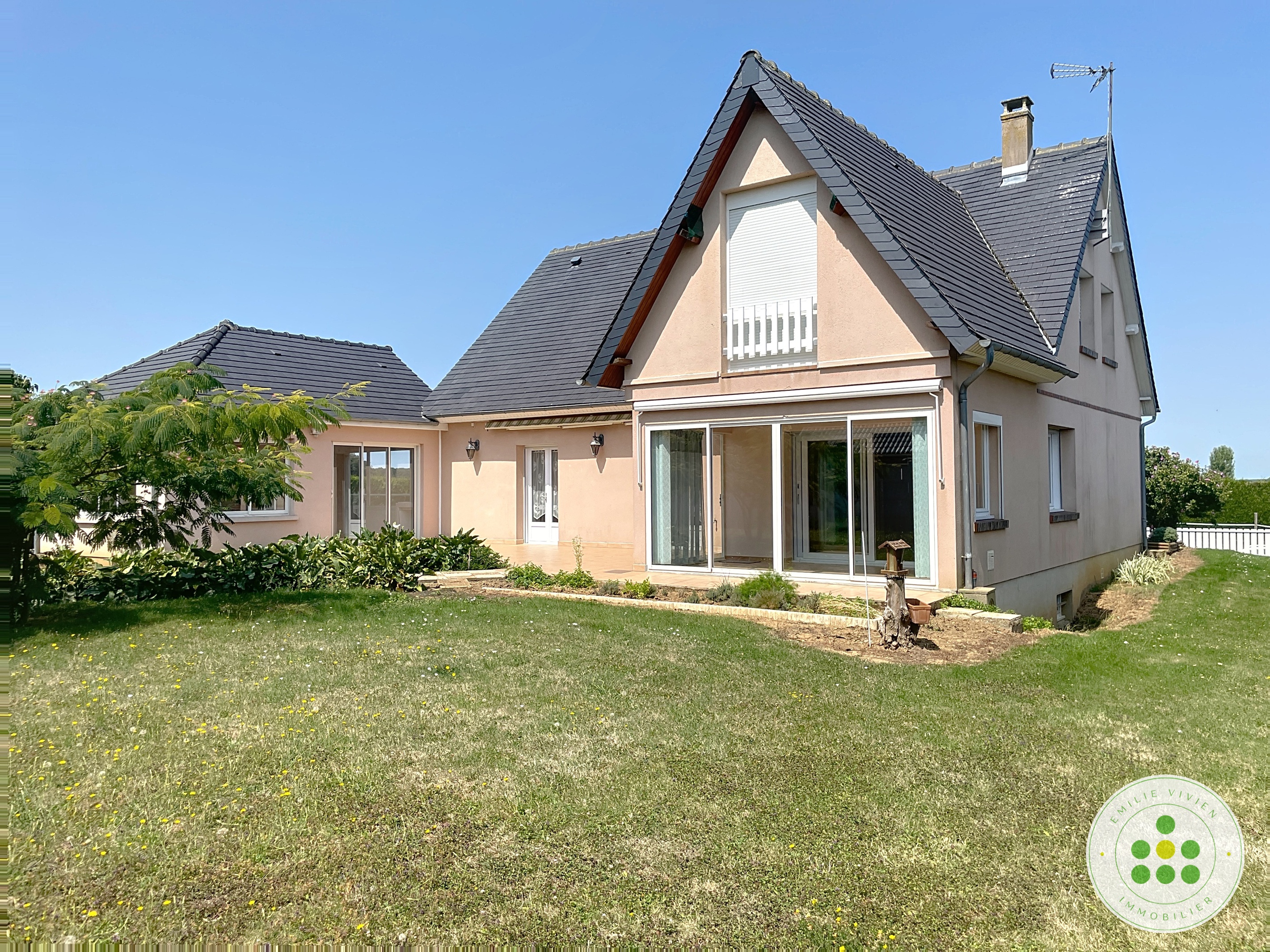 Achat immobilier Maison 9 pièces  208m2 à Bailleau-l'Évêque (28300) - Photo n°1