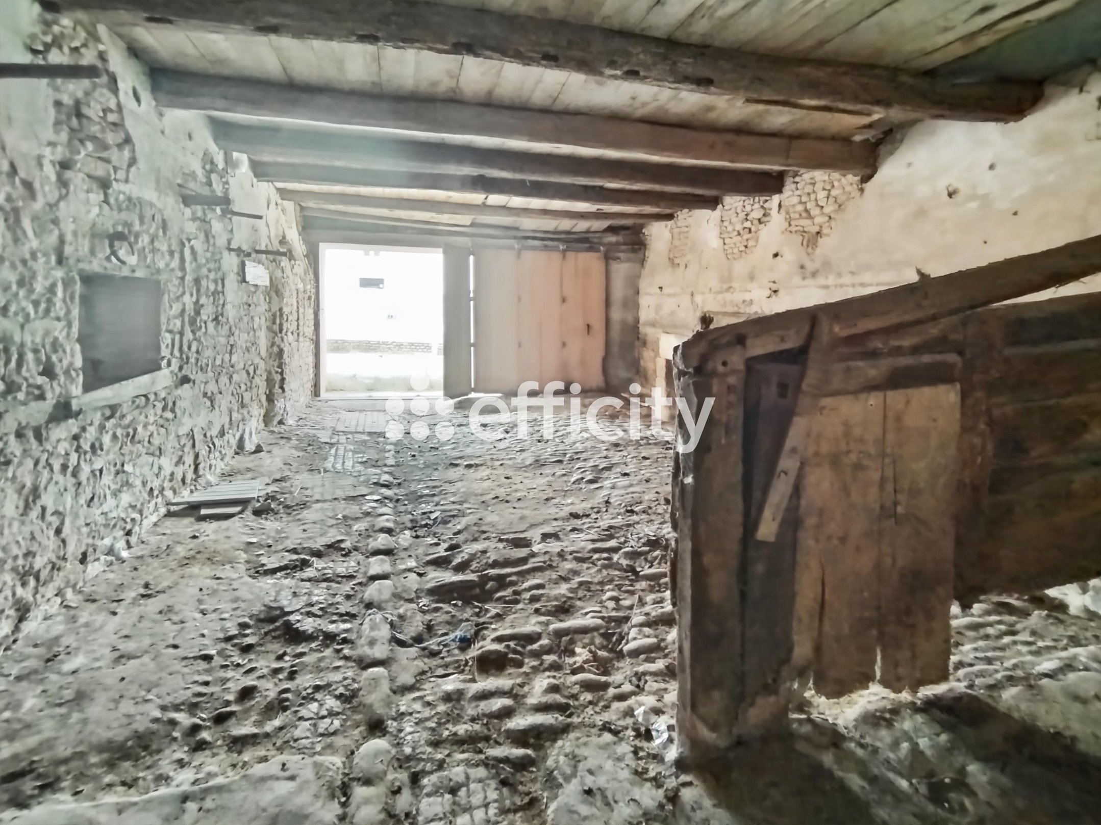 Achat immobilier Maison 4 pièces  282m2 à Ferrières (17170) - Photo n°6