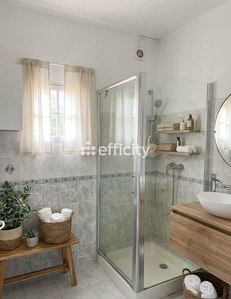 Achat immobilier Maison 8 pièces  200m2 à La Garde-Freinet (83680) - Photo n°18