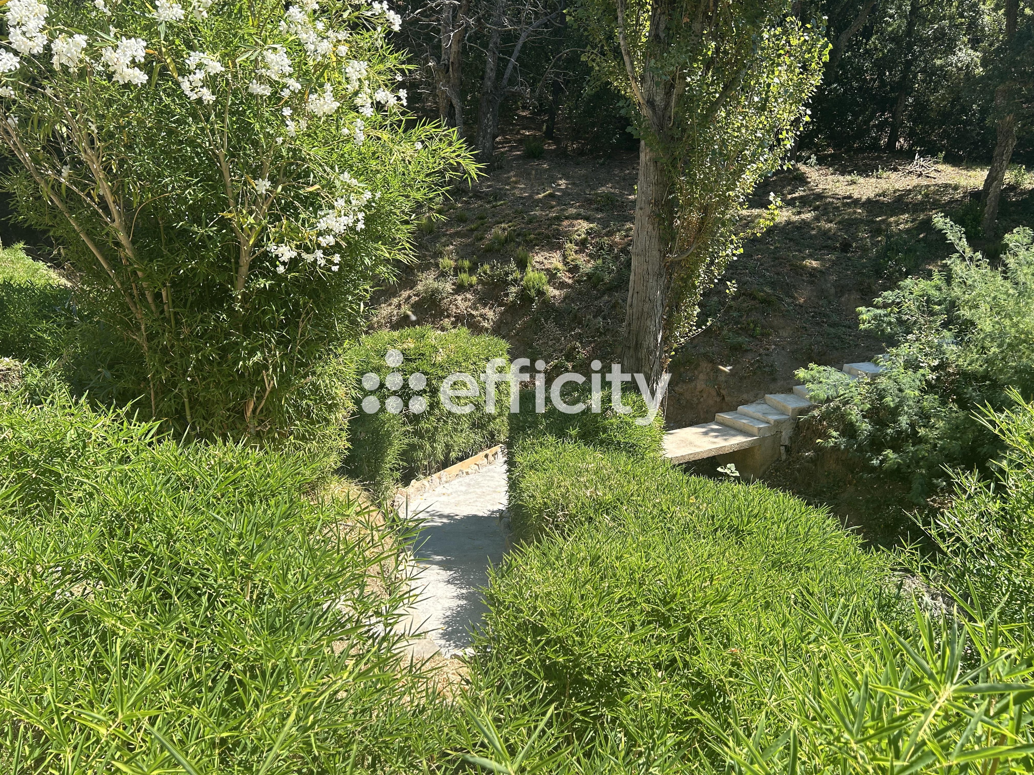 Achat immobilier Maison 8 pièces  200m2 à La Garde-Freinet (83680) - Photo n°9