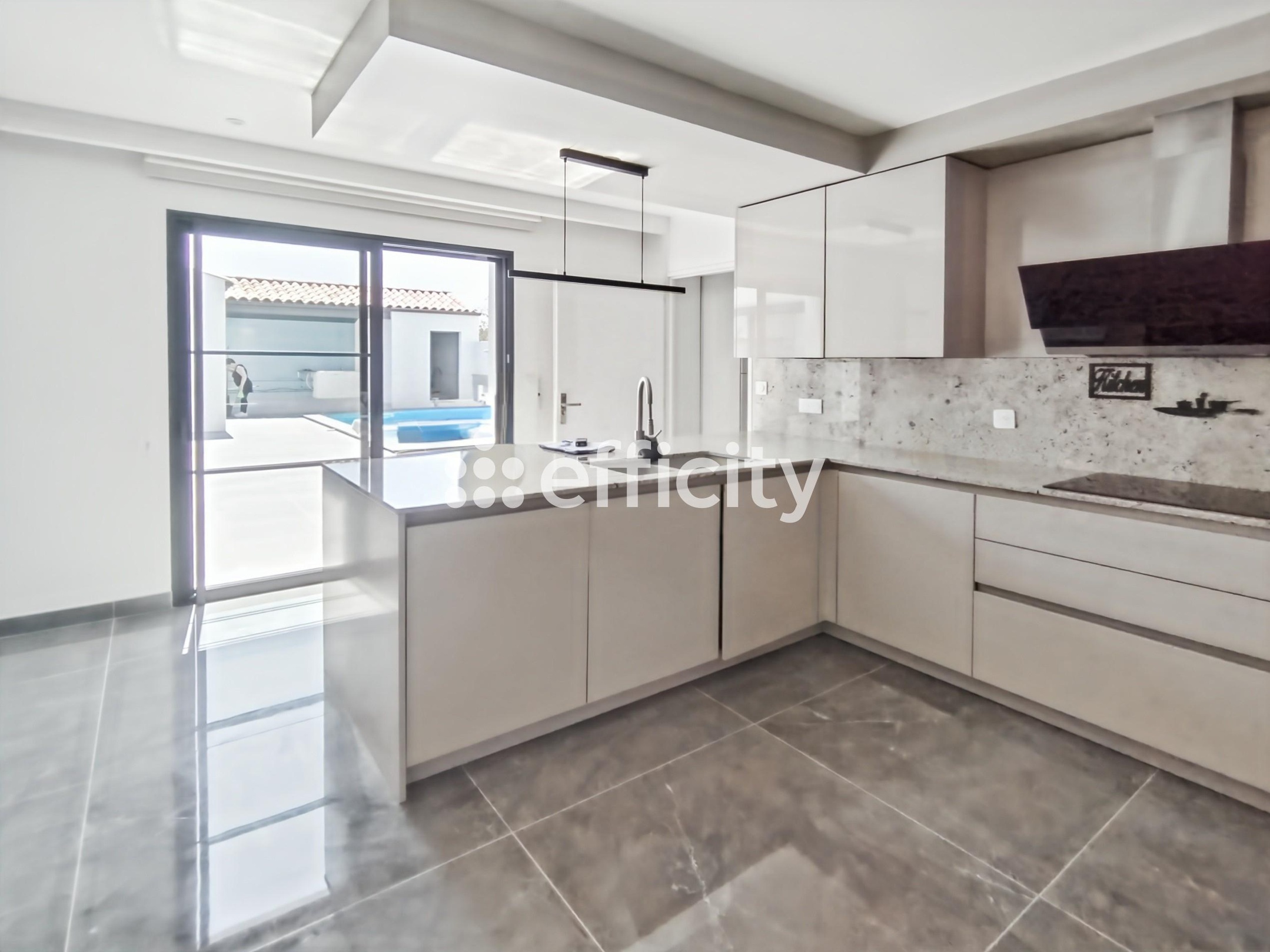 Achat immobilier Maison 6 pièces  150m2 à Dompierre-sur-Mer (17139) - Photo n°6