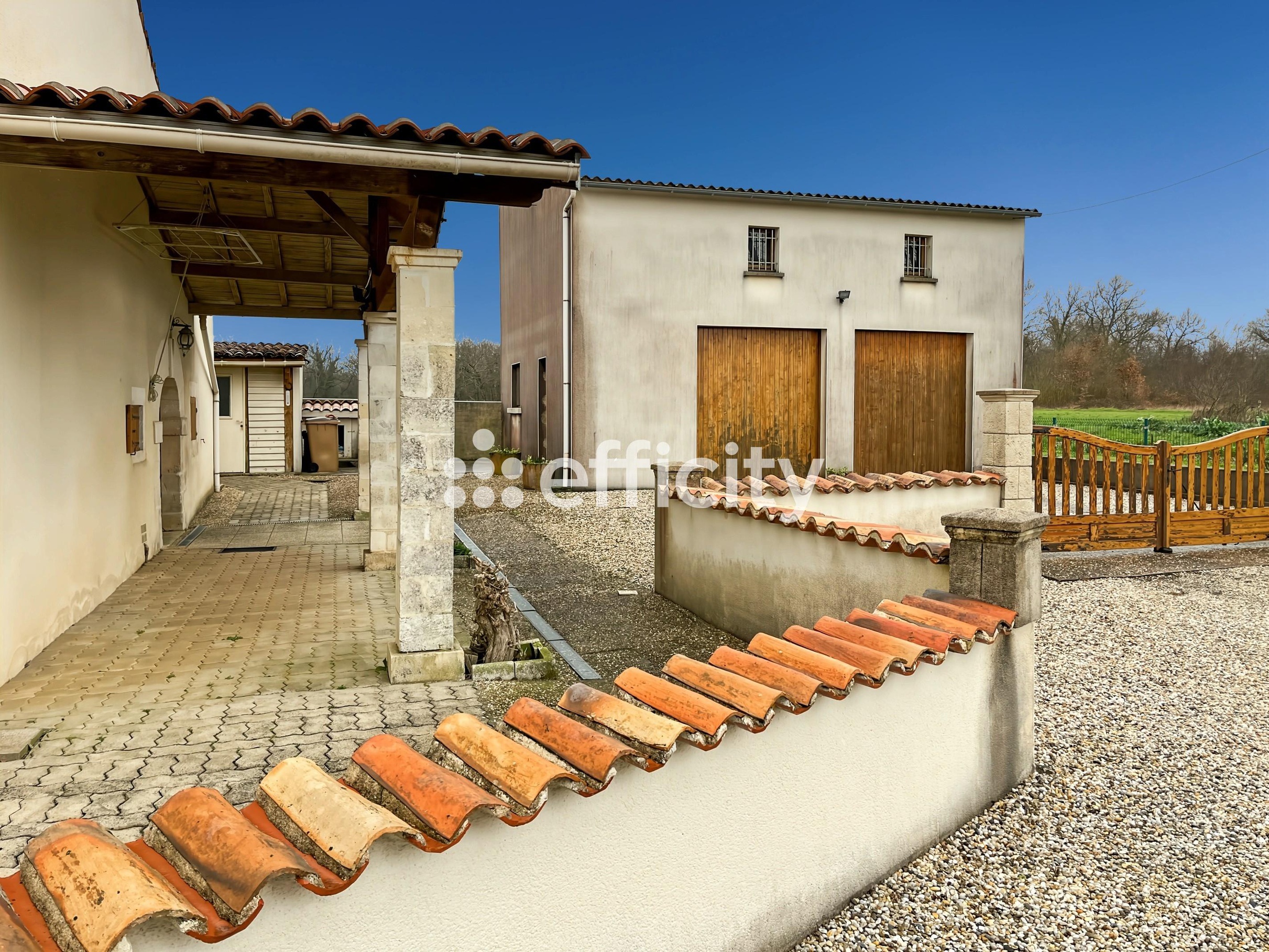 Achat immobilier Maison 9 pièces  183m2 à Chérac (17610) - Photo n°18