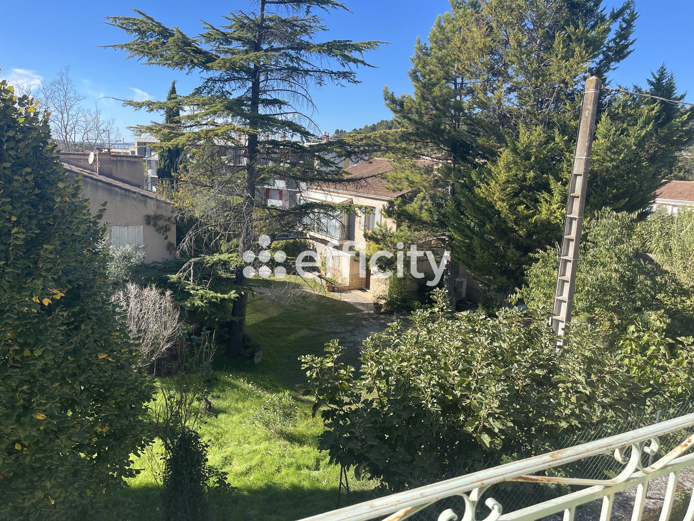 maison 6 pièces - 82m2 à Apt (84400)