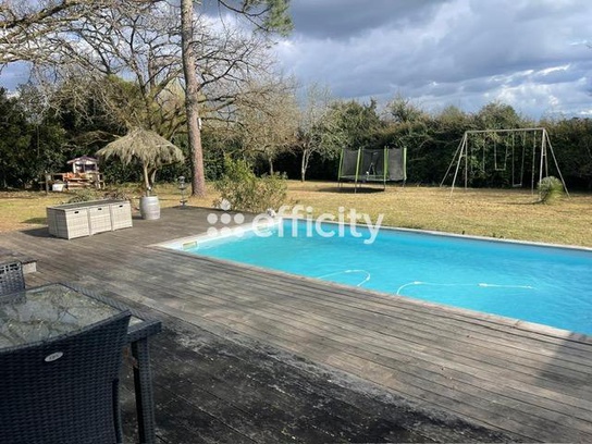 Achat immobilier Maison 7 pièces  186m2 à Le Taillan-Médoc (33320) - Photo n°17