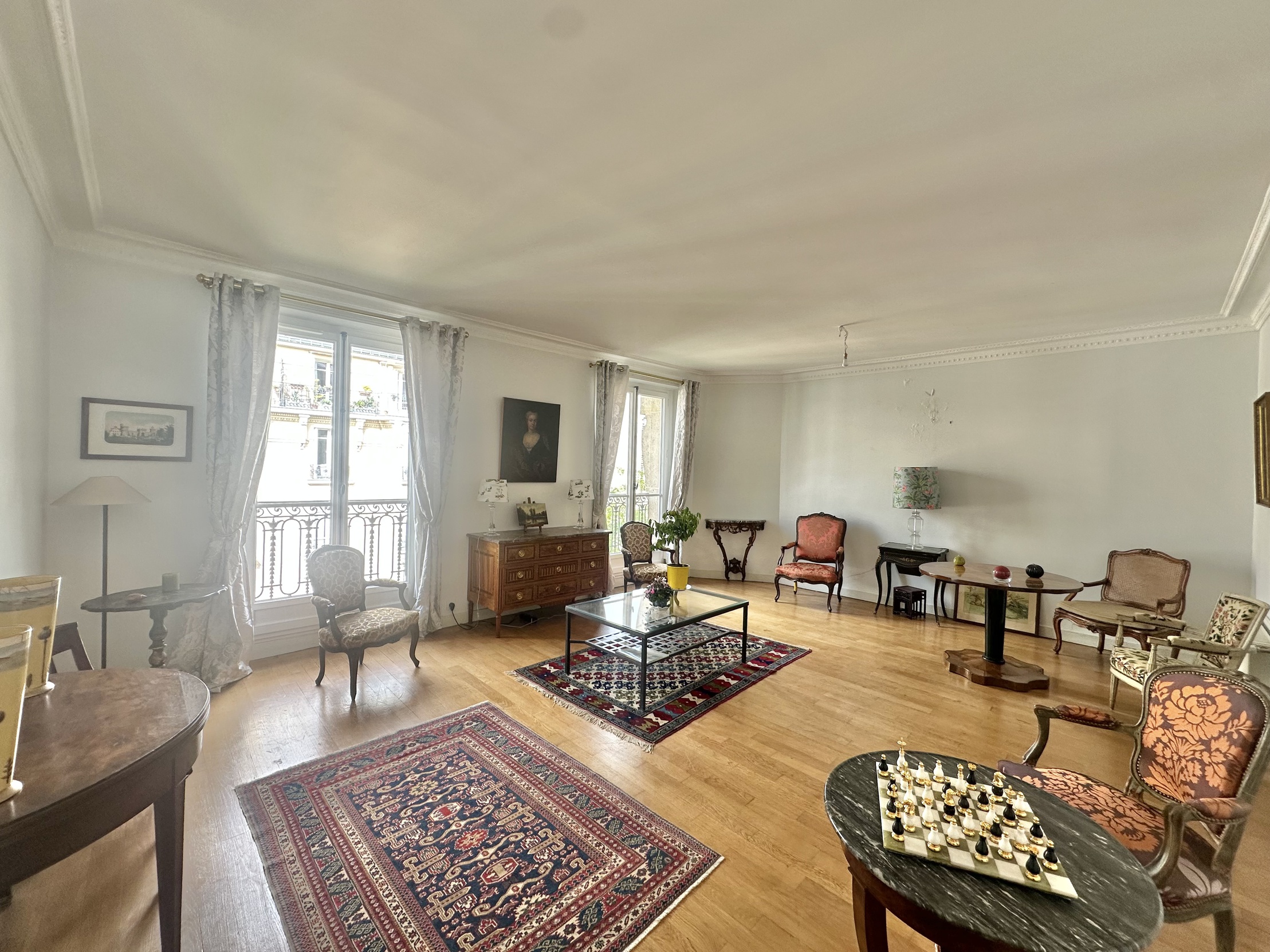appartement 4 pièces - 98m2 à Paris (75015)
