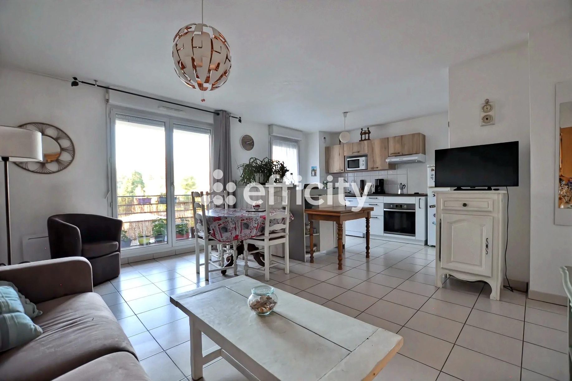 Achat immobilier Appartement 2 pièces  52m2 à Vénissieux (69200) - Photo n°4