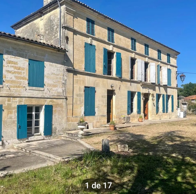 maison 10 pièces - 226m2 à Val-de-Cognac (16370)