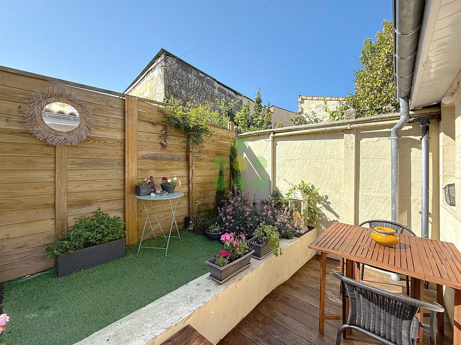 appartement 3 pièces - 70m2 à Bordeaux (33000)