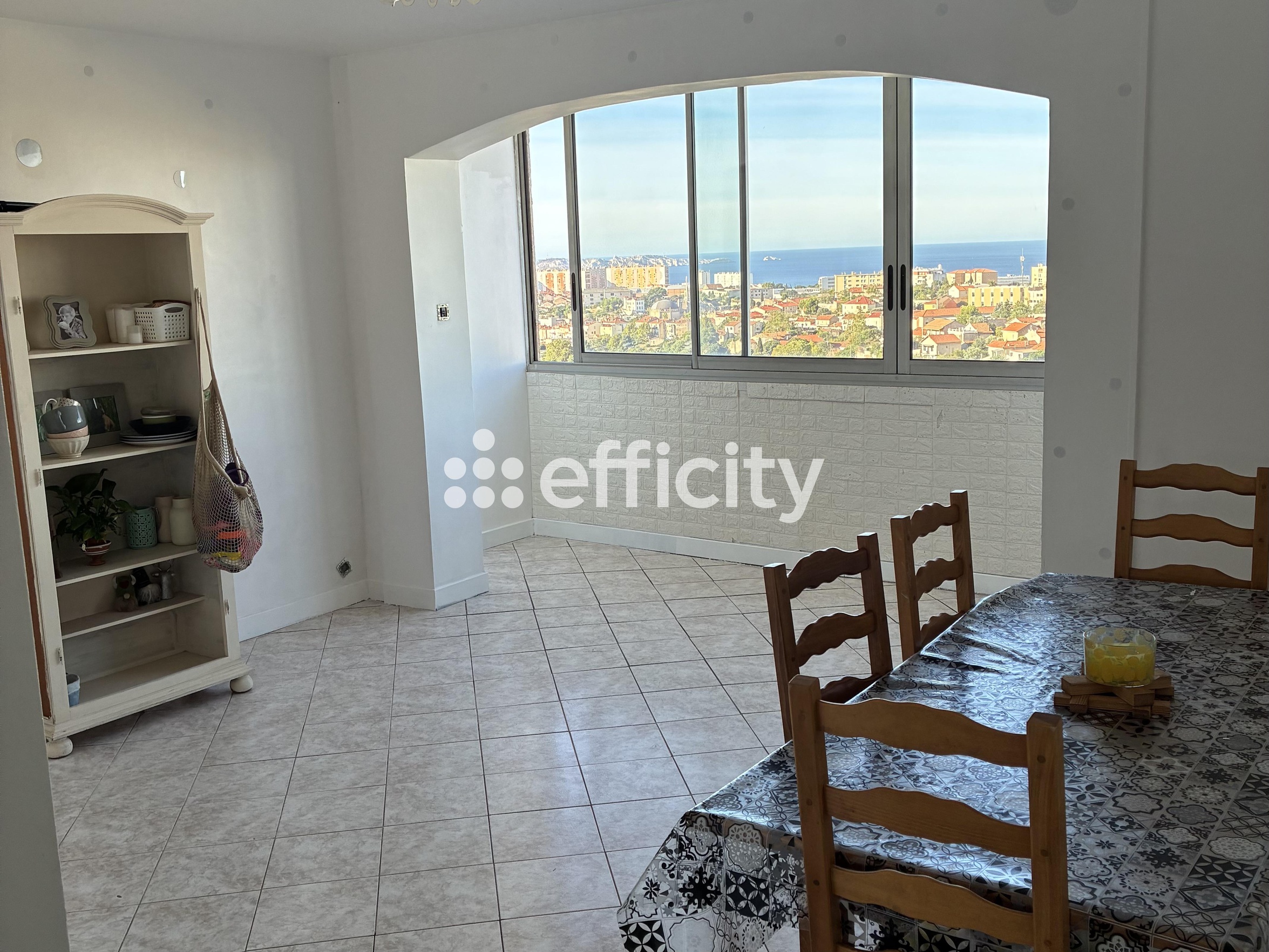 appartement 4 pièces - 76m2 à Marseille (13015)