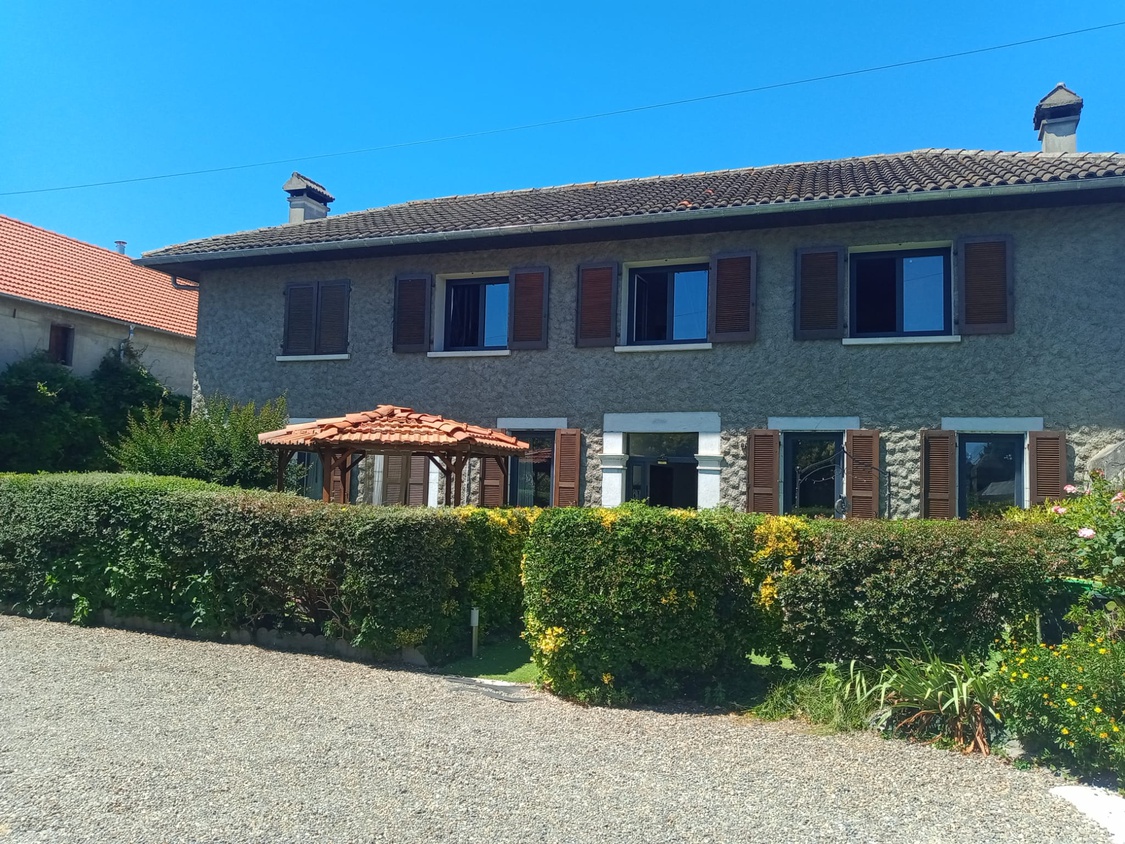 maison 6 pièces - 245m2 à Vic-en-Bigorre (65500)