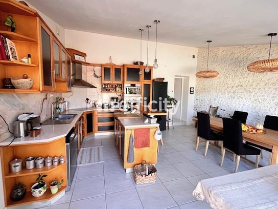 Achat immobilier Maison 5 pièces  156m2 à Arces (17120) - Photo n°5