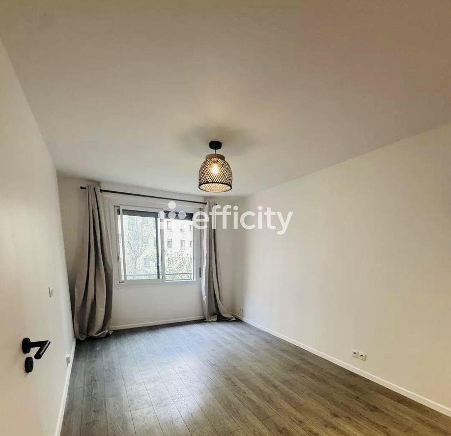 Achat immobilier Appartement 2 pièces  55m2 à Paris (75020) - Photo n°5