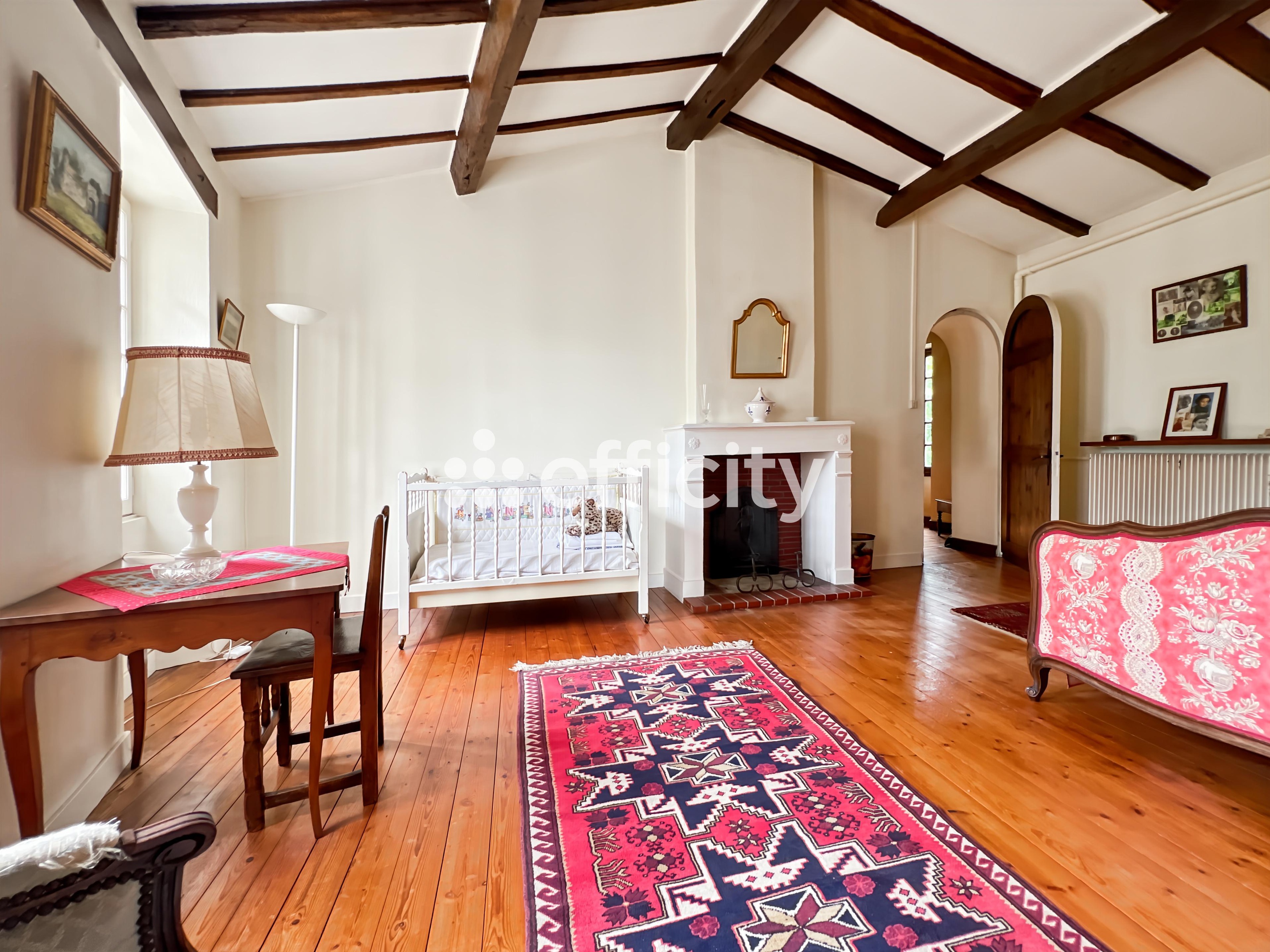 Achat immobilier Maison 16 pièces  436m2 à Angliers (17540) - Photo n°23