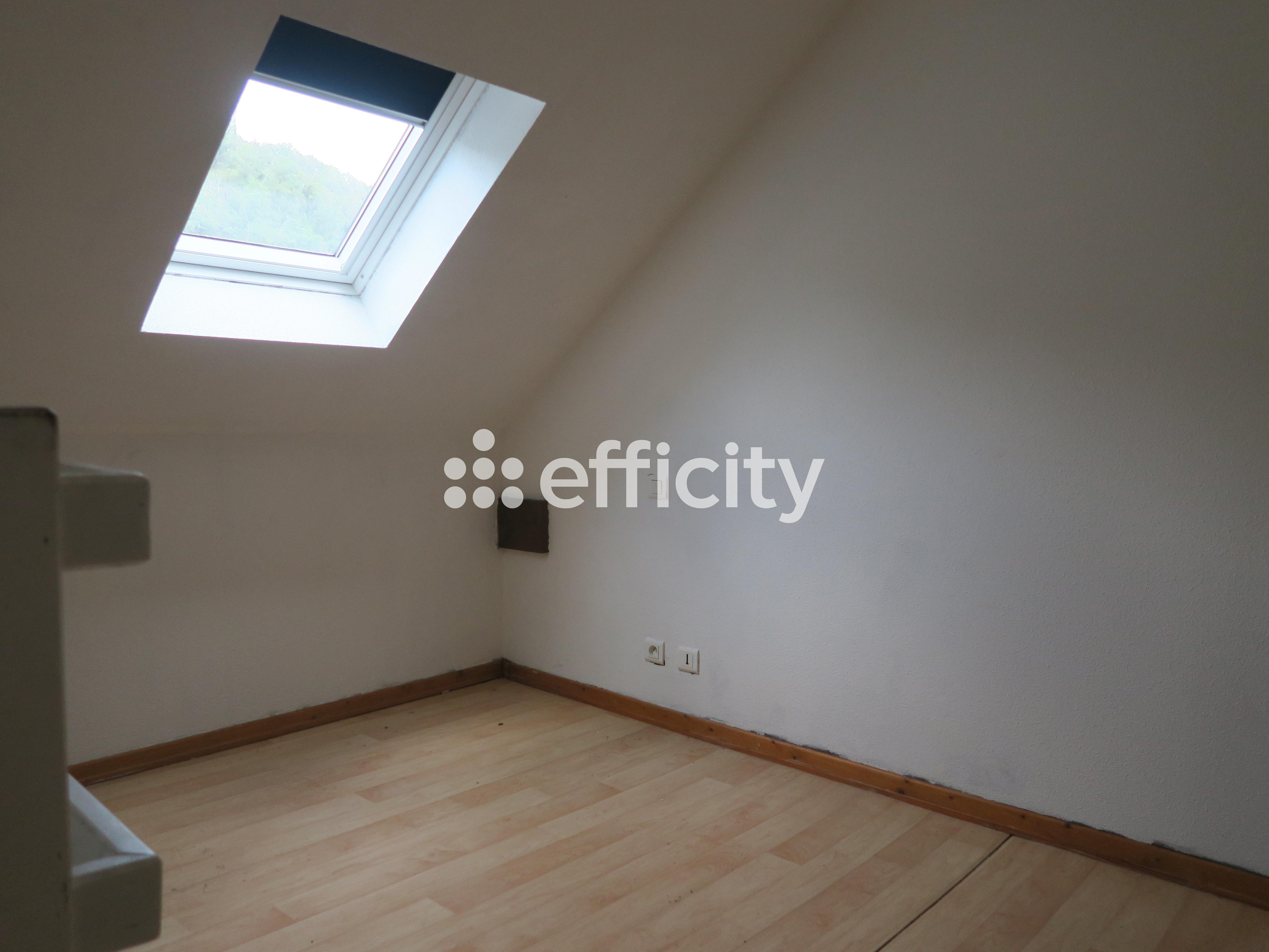 Achat immobilier Appartement 2 pièces  27m2 à Thann (68800) - Photo n°5