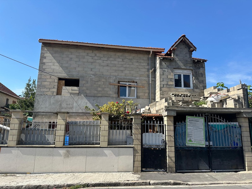 maison 8 pièces - 200m2 à Saint-Denis (93200)