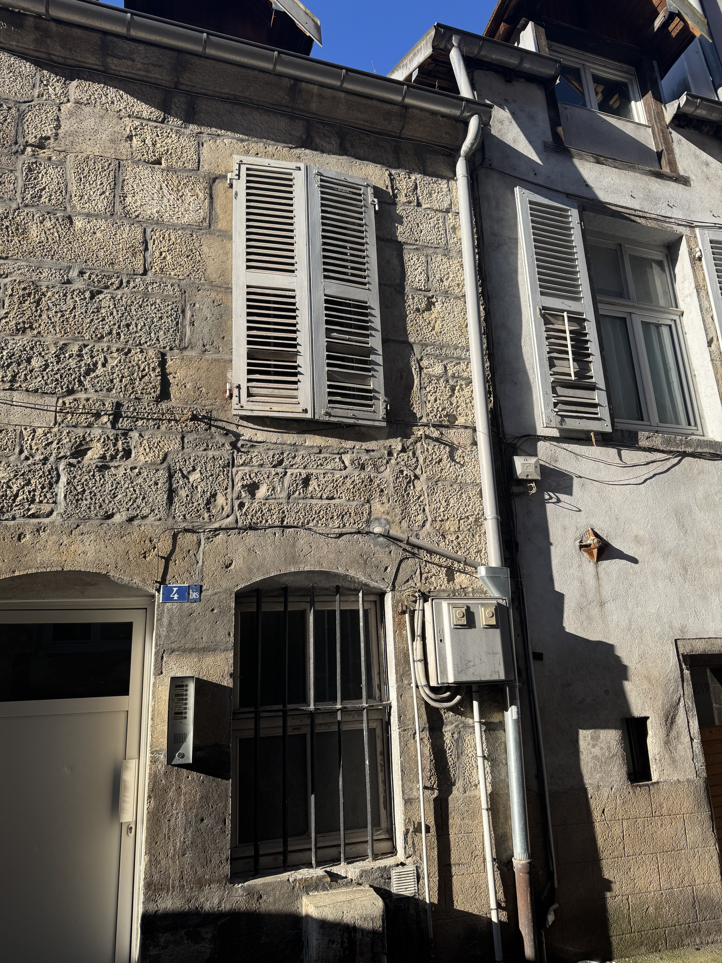 immeuble 7 pièces - 135m2 à Baume-les-Dames (25110)