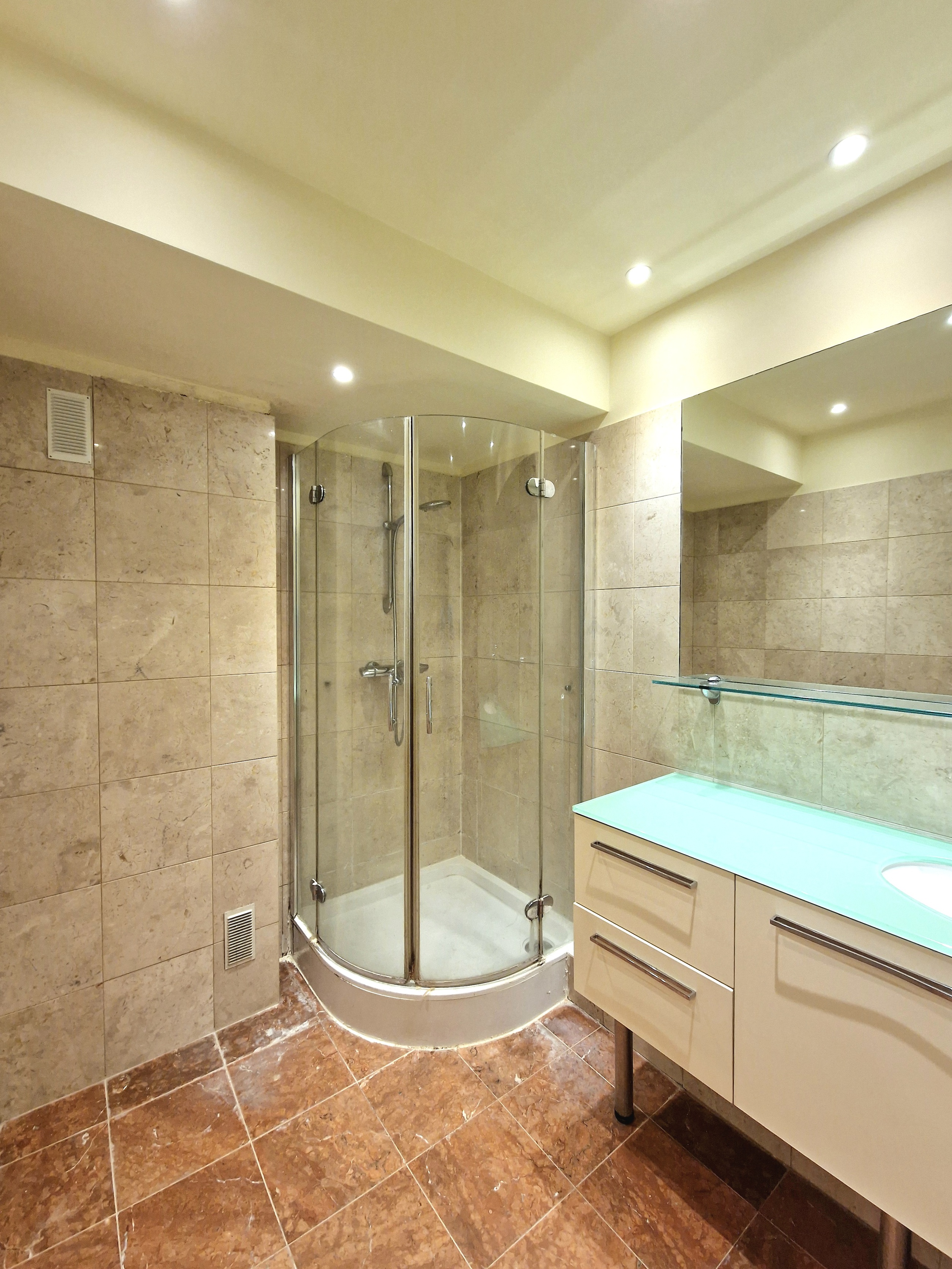 Achat immobilier Appartement 3 pièces  70m2 à Paris (75016) - Photo n°6