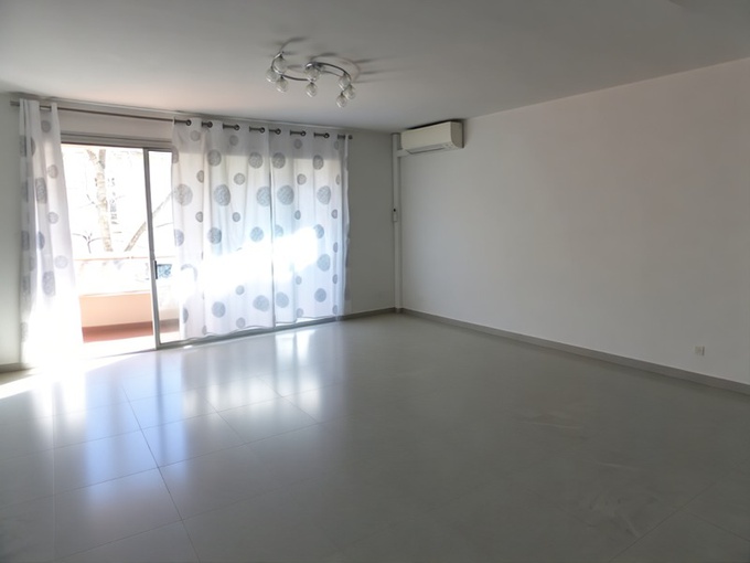 Achat immobilier Bureau 5 pièces  108m2 à Marseille (13008) - Photo n°1