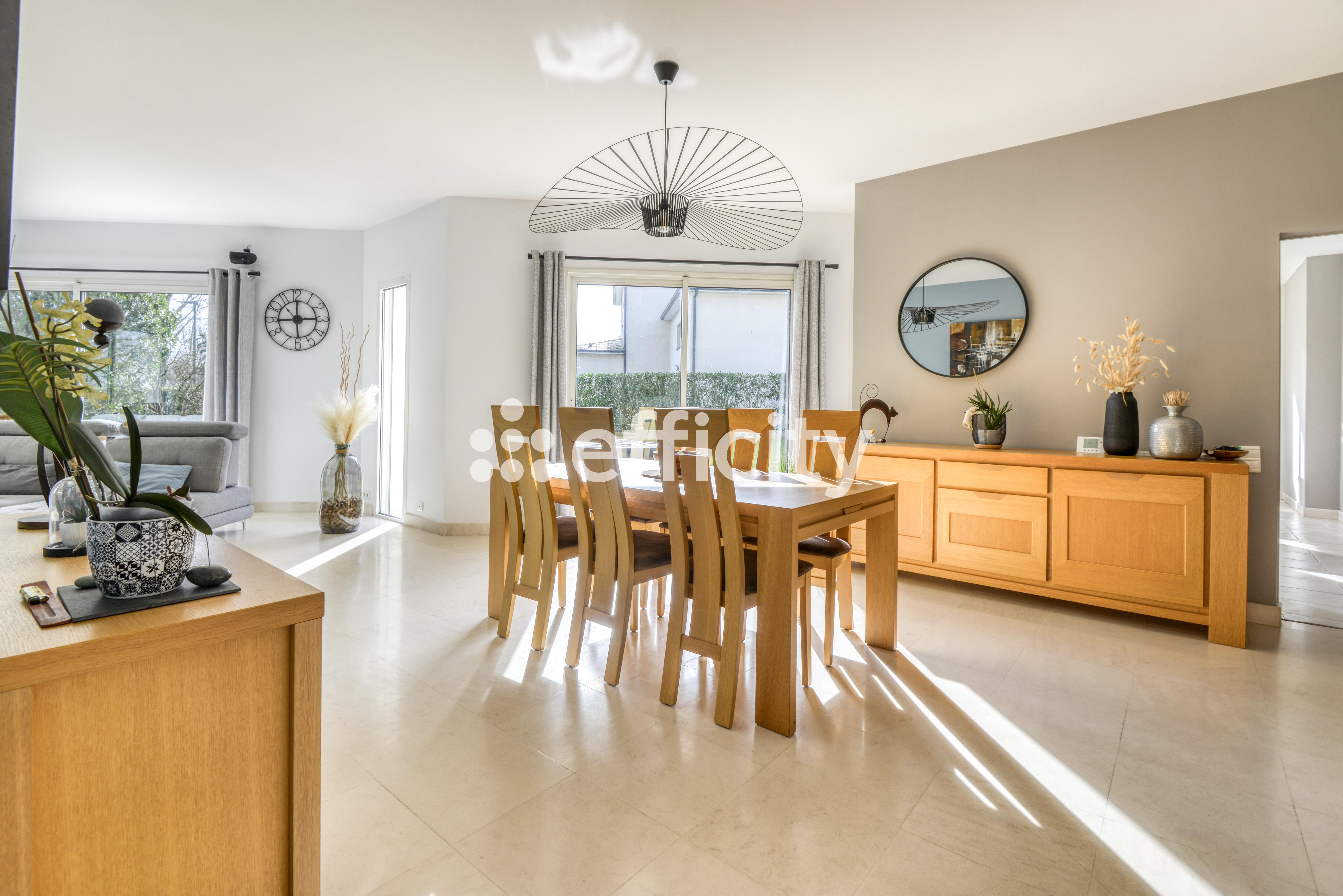 Achat immobilier Maison 9 pièces  255m2 à Carquefou (44470) - Photo n°4