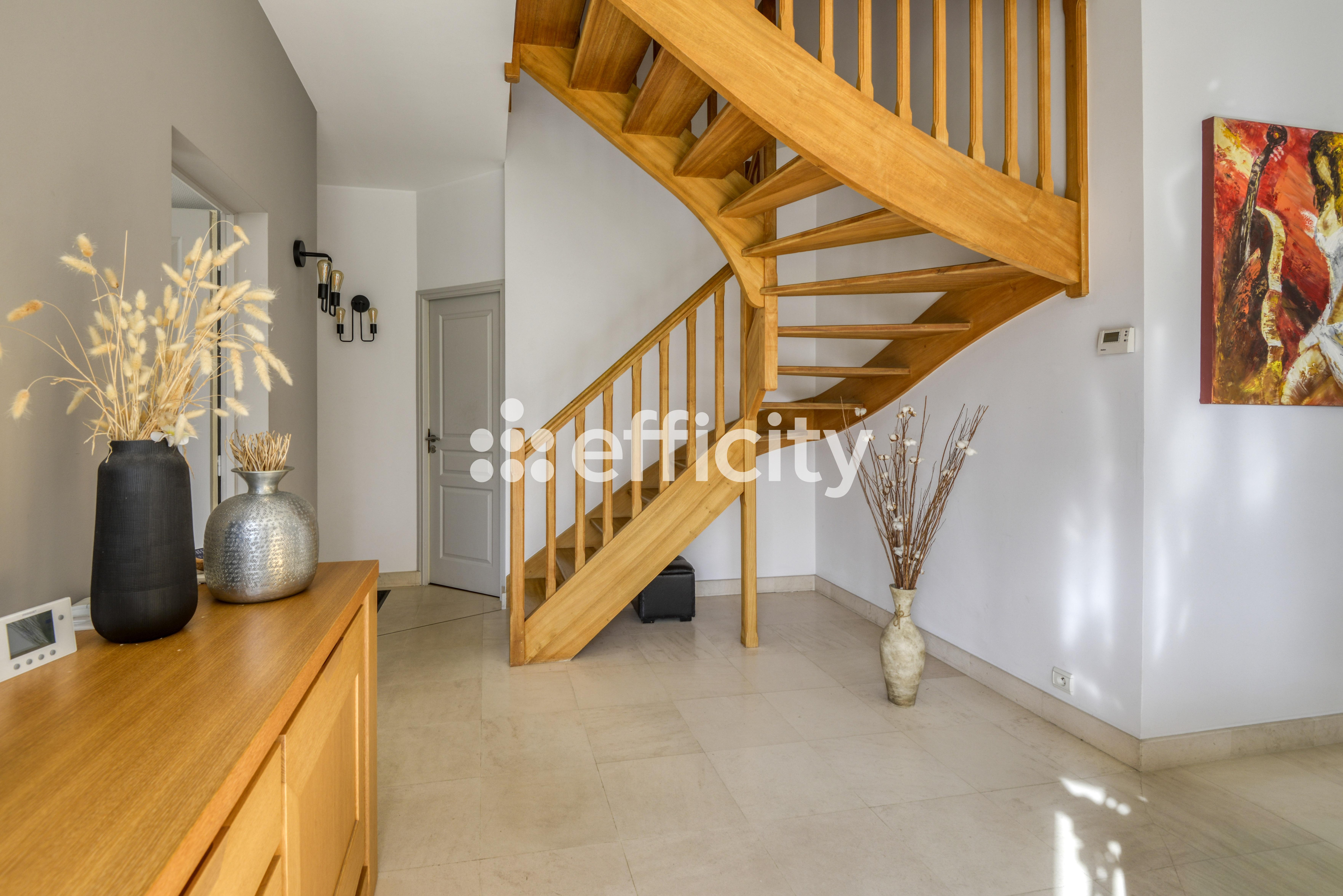 Achat immobilier Maison 9 pièces  255m2 à Carquefou (44470) - Photo n°11