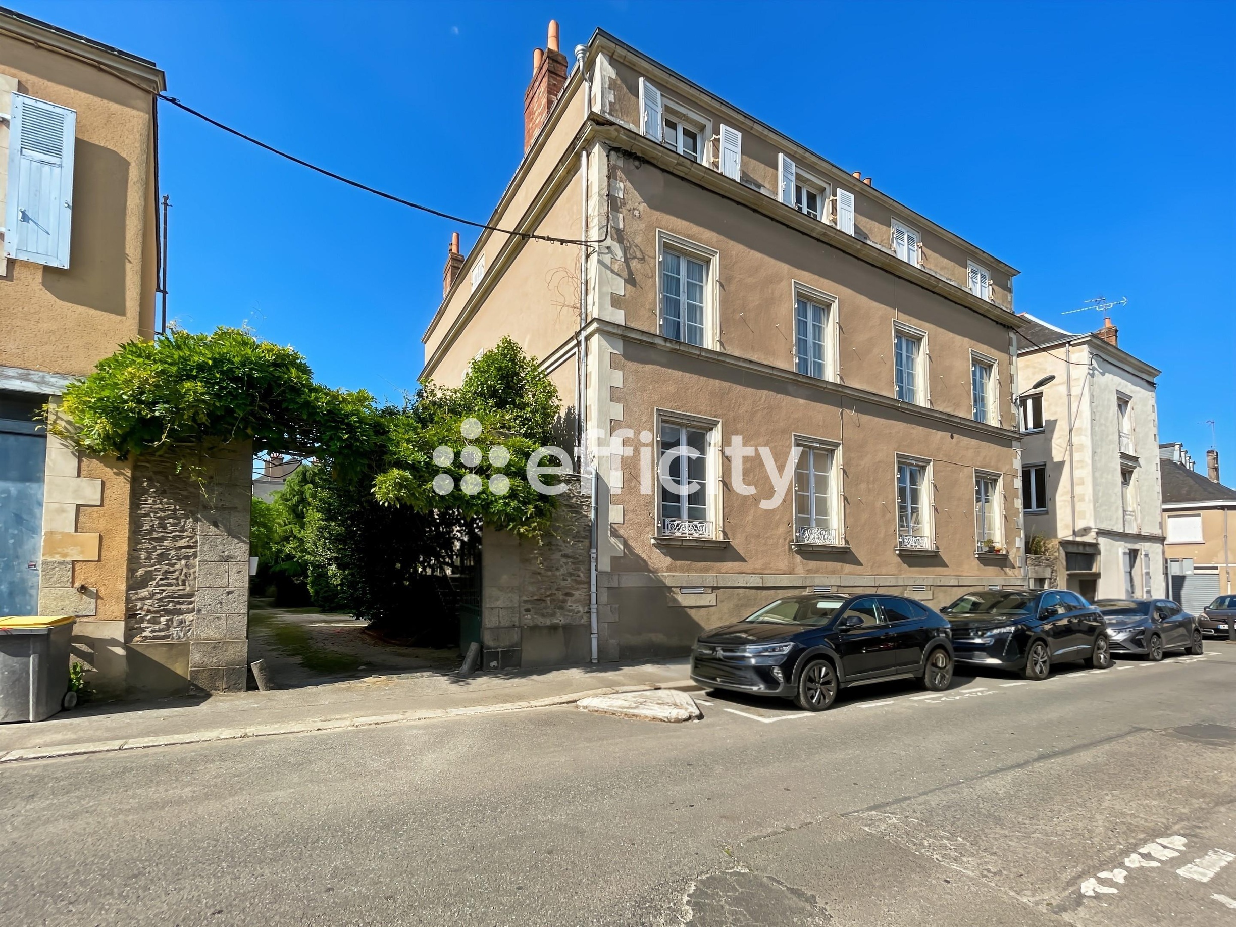 Achat immobilier Maison 14 pièces  404m2 à Laval (53000) - Photo n°17