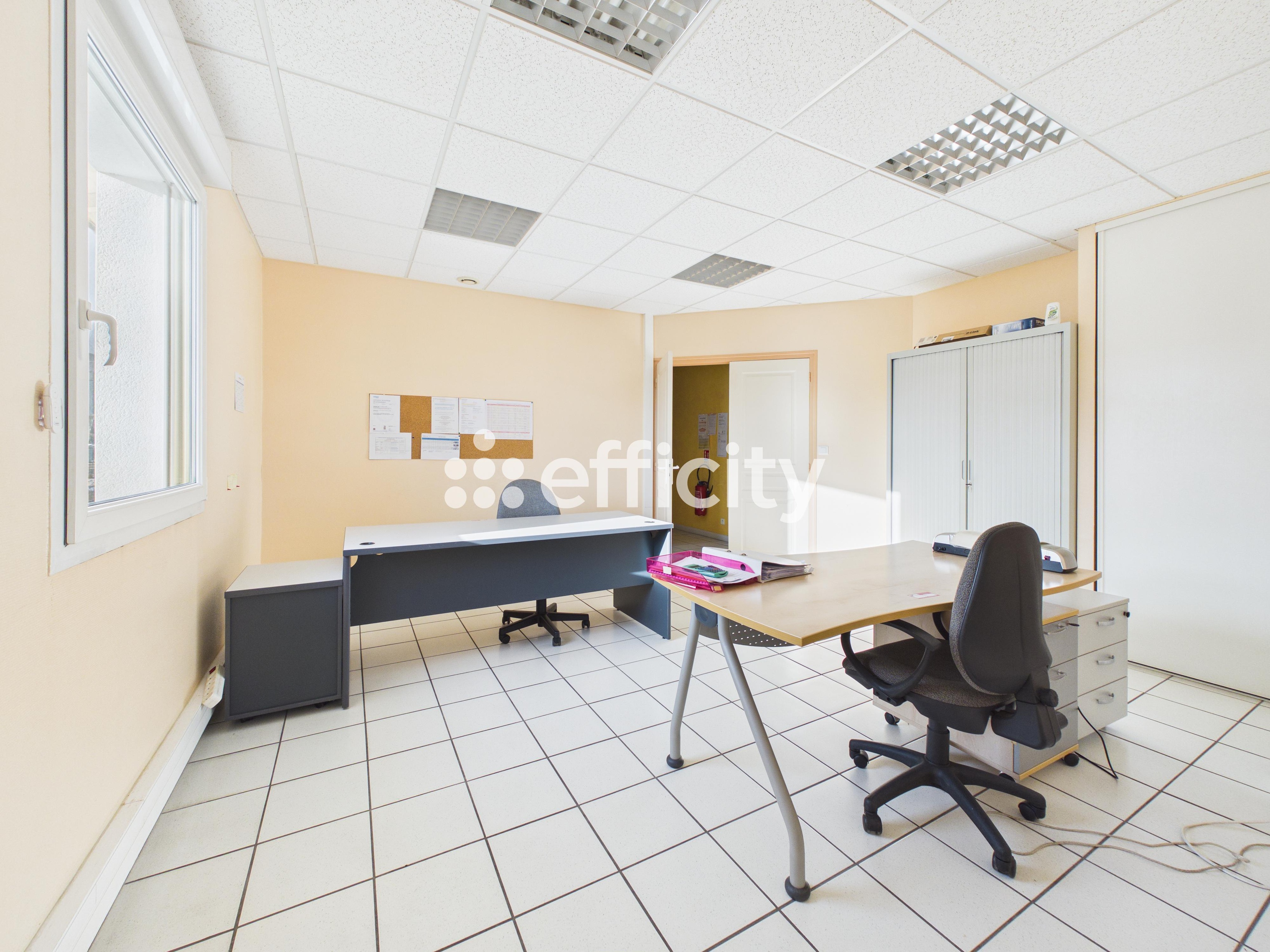 Achat immobilier Local commercial   200m2 à Saint-Denis-lès-Bourg (01000) - Photo n°7