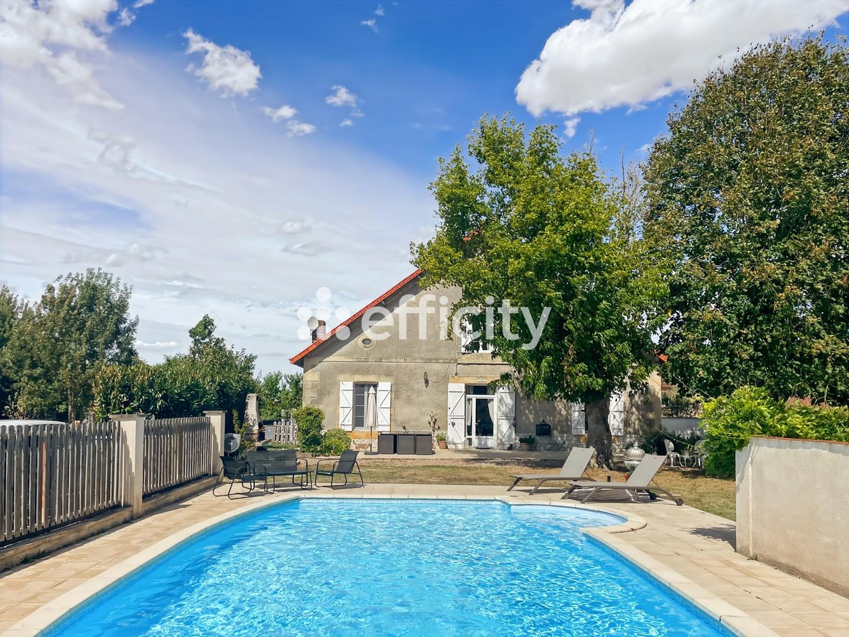 Achat immobilier Maison 5 pièces  113m2 à Saint-Laurent-des-Vignes (24100) - Photo n°1