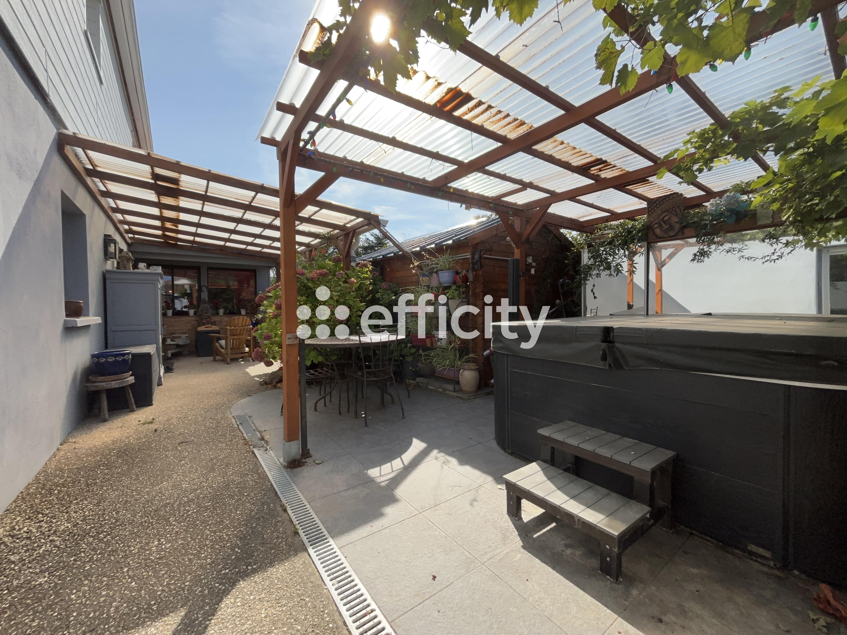 Achat immobilier Maison 5 pièces  192m2 à La Plaine-sur-Mer (44770) - Photo n°1