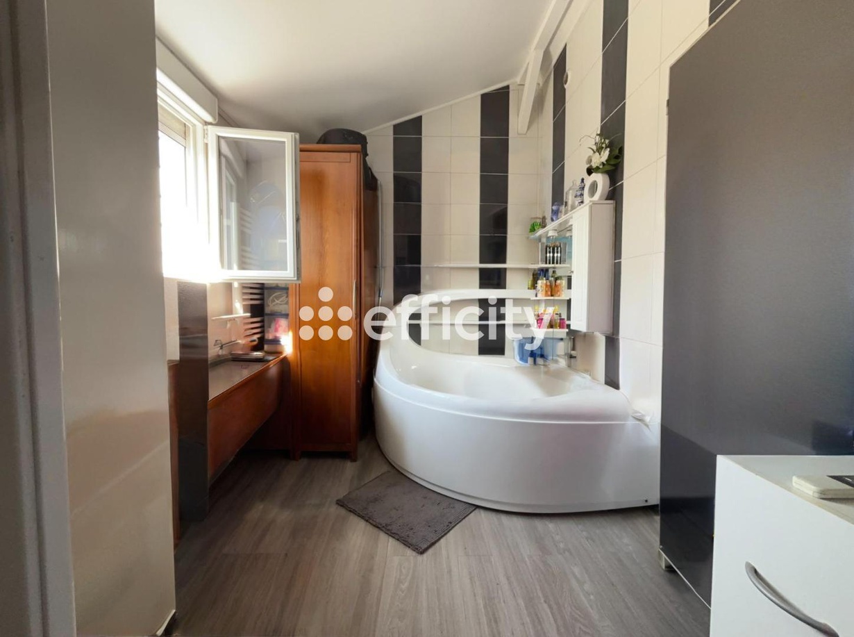 Achat immobilier Maison 5 pièces  192m2 à La Plaine-sur-Mer (44770) - Photo n°15