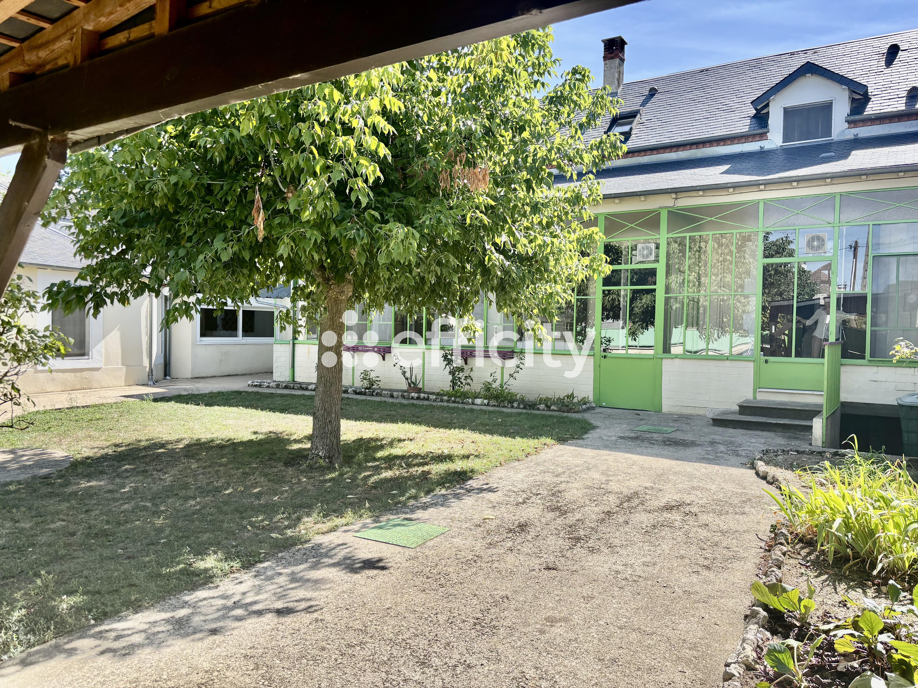 maison 6 pièces - 170m2 à Saint-Florent-sur-Cher (18400)