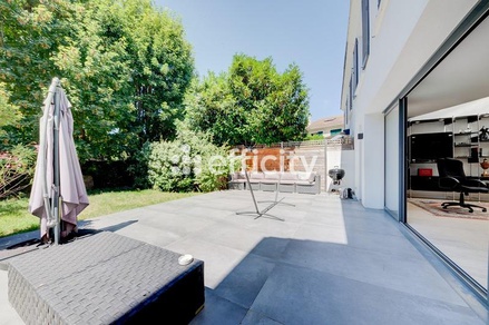 maison 7 pièces - 335m2 à Rueil-Malmaison (92500)