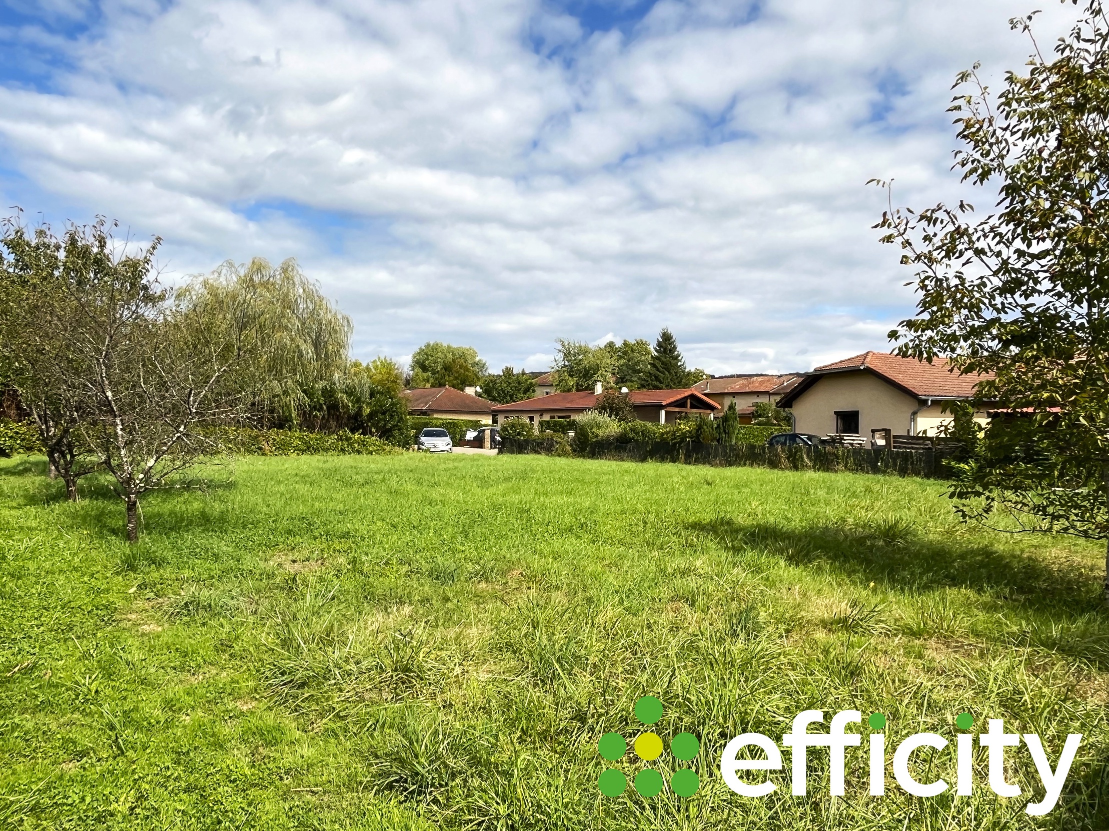 terrain  - 763m2 à Villereversure (01250)