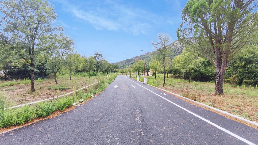 terrain  - 695m2 à Colombières-sur-Orb (34390)