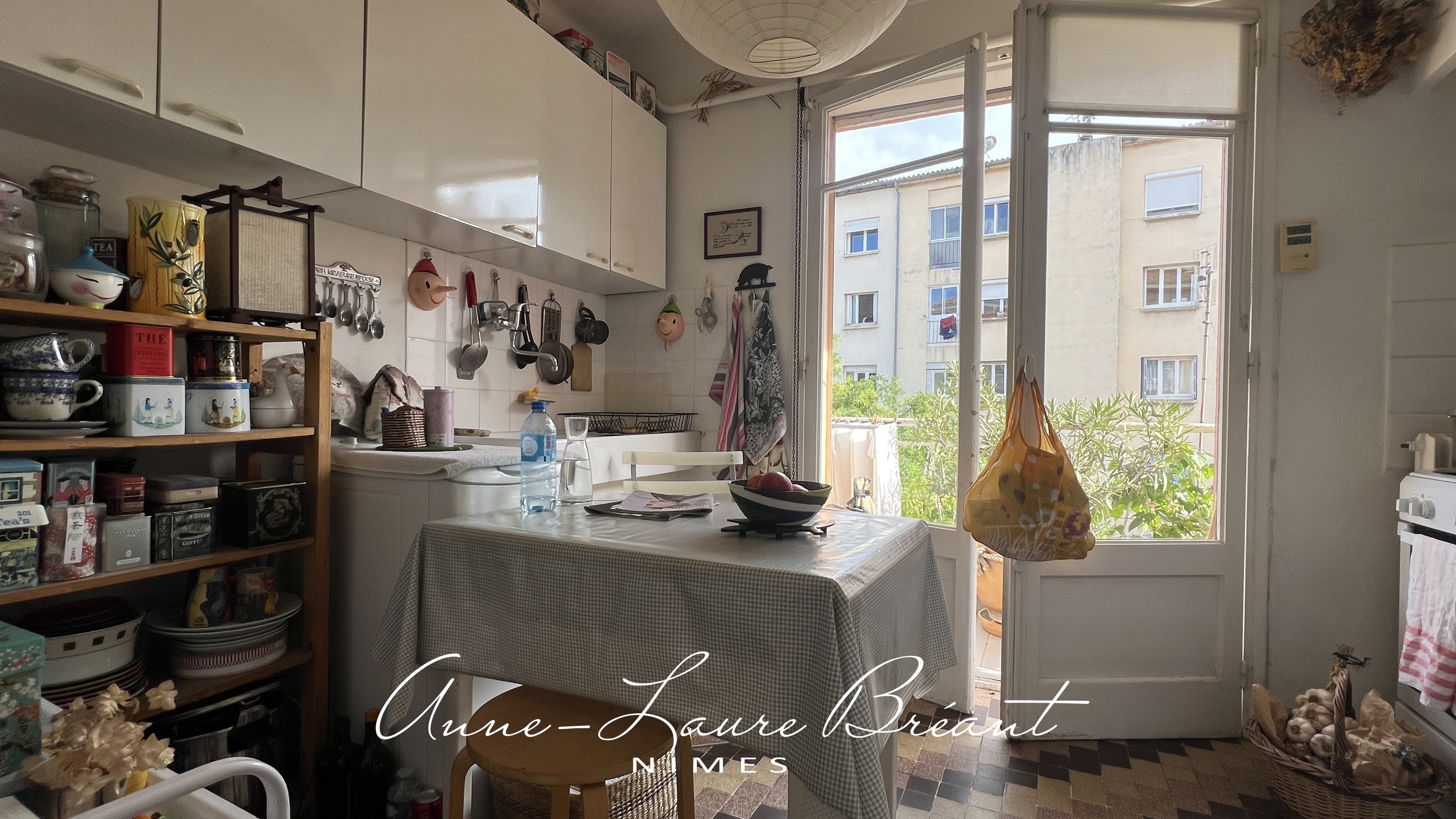 Achat immobilier Appartement 2 pièces  48m2 à Nîmes (30000) - Photo n°6