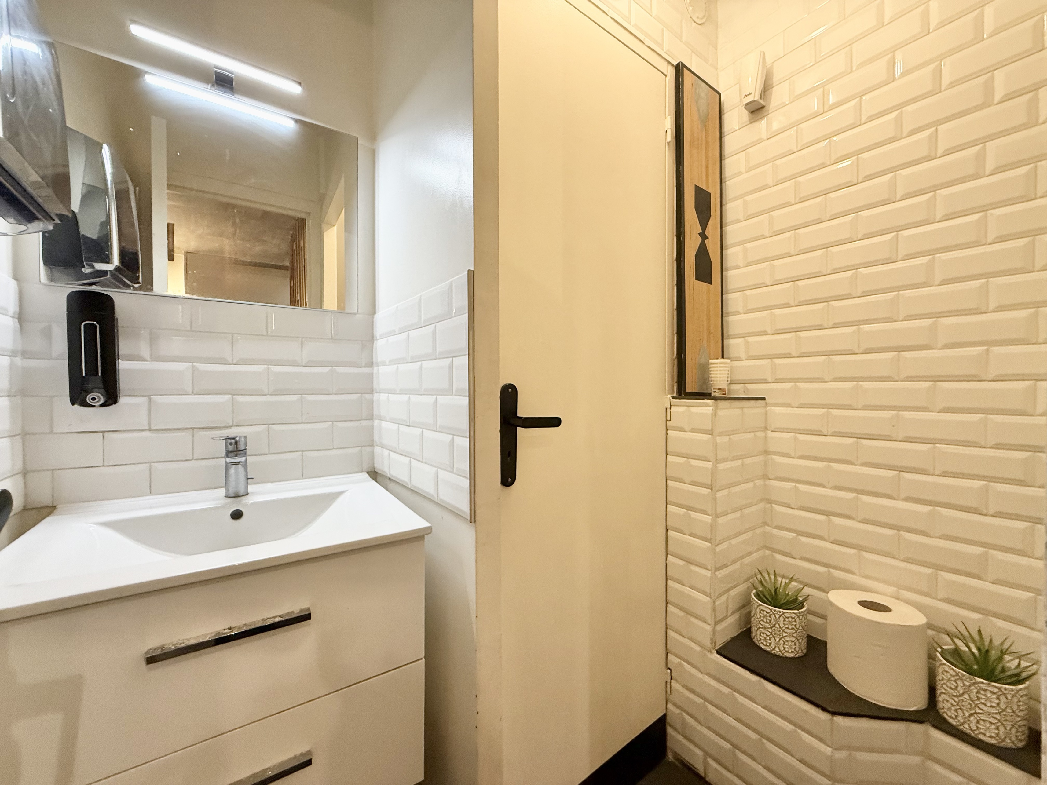 Achat immobilier Fonds de commerce   80m2 à Paris (75016) - Photo n°7