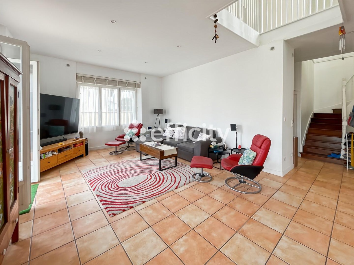 Achat immobilier Maison 7 pièces  180m2 à Saint-Médard-de-Mussidan (24400) - Photo n°5