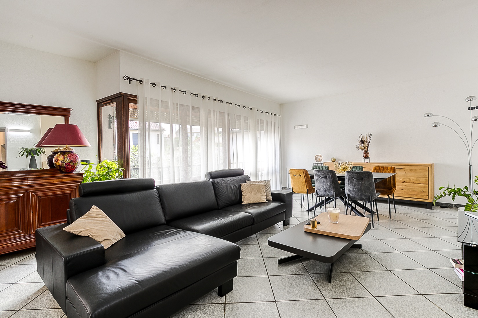 Achat immobilier Appartement 6 pièces  162m2 à Vénissieux (69200) - Photo n°1