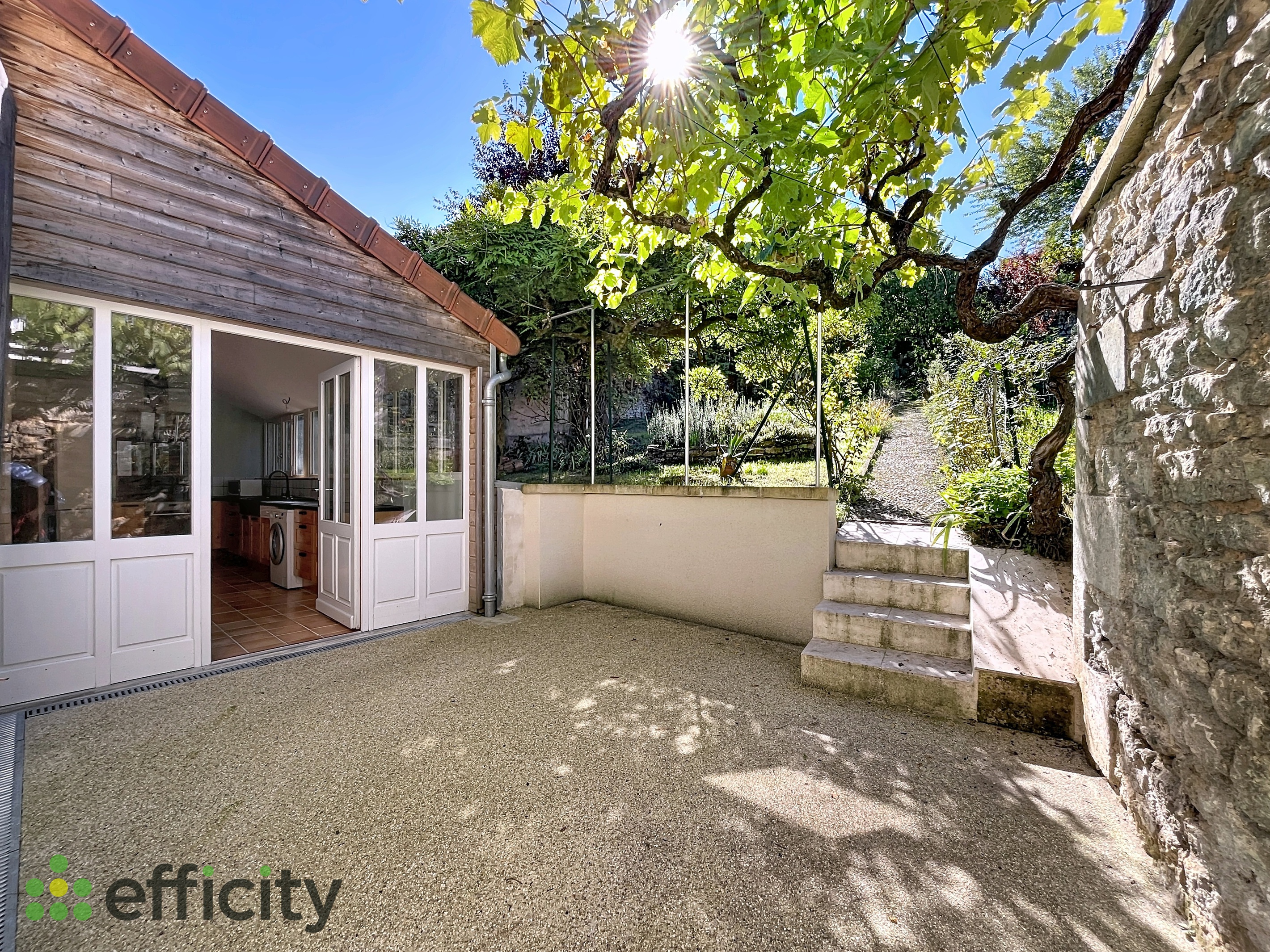 Achat immobilier Maison 5 pièces  136m2 à Angoulême (16000) - Photo n°1