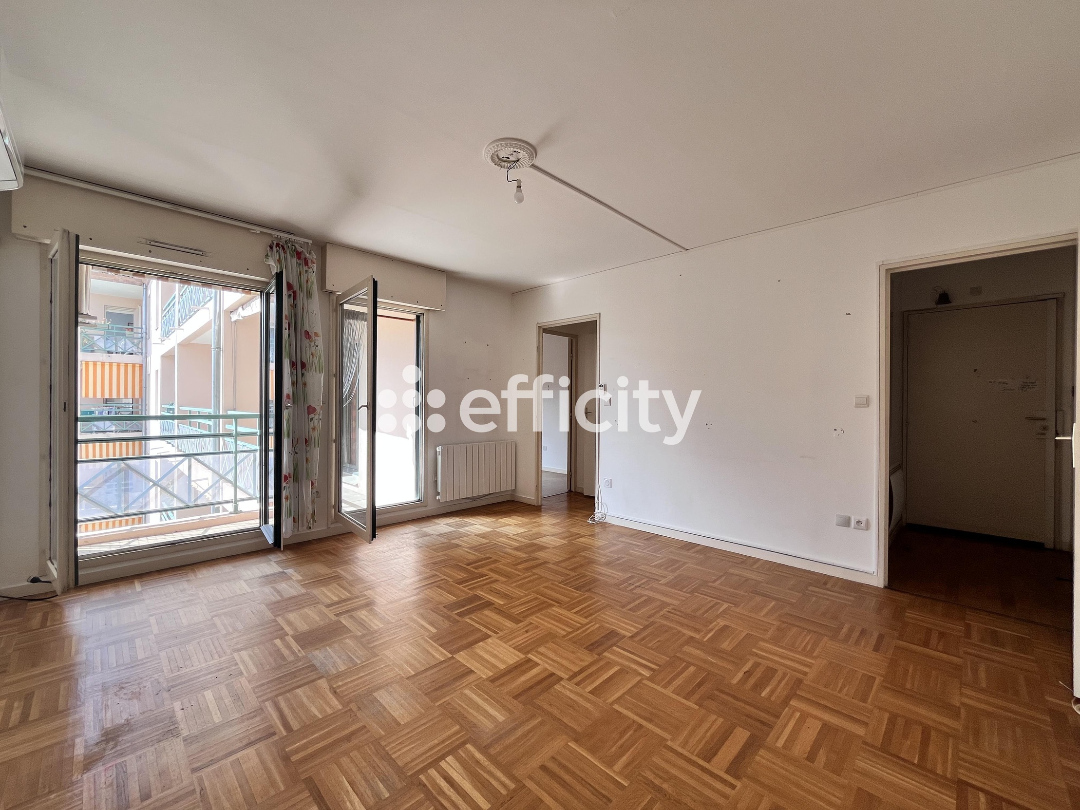 appartement 2 pièces - 43m2 à Lyon (69001)