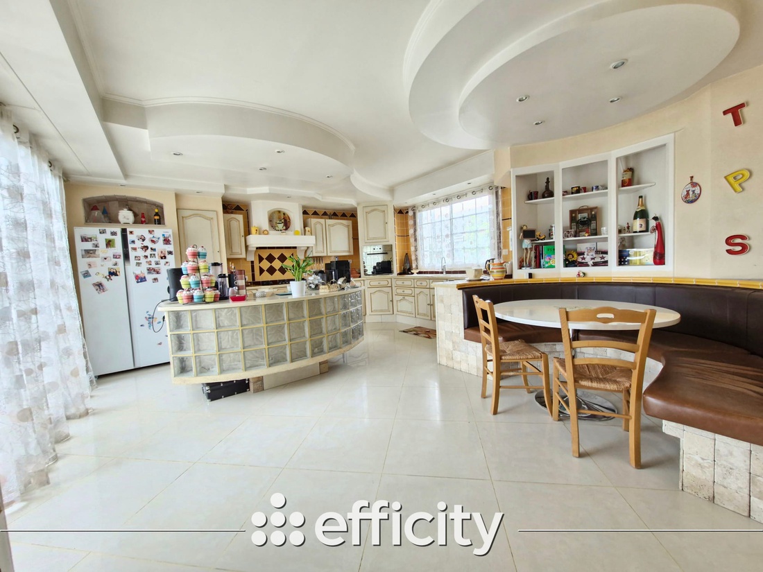 maison 6 pièces - 242,0m2 à Courtry (77181)