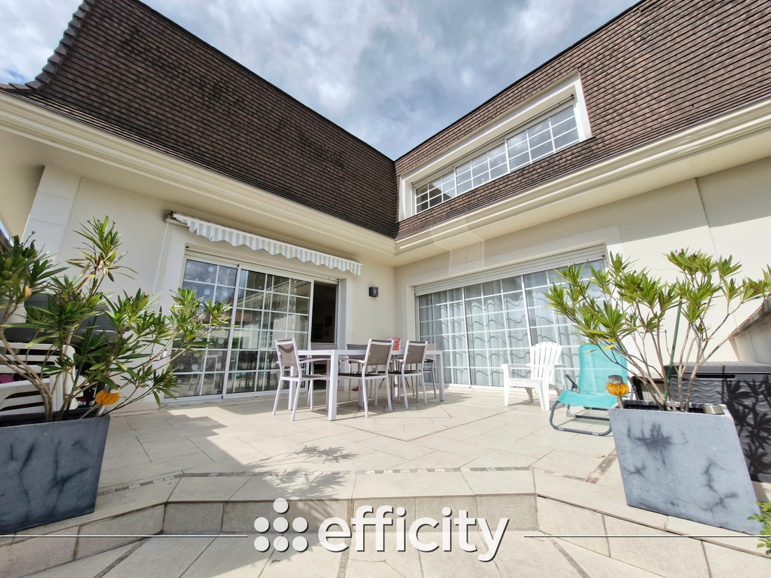 maison 6 pièces - 242m2 à Courtry (77181)