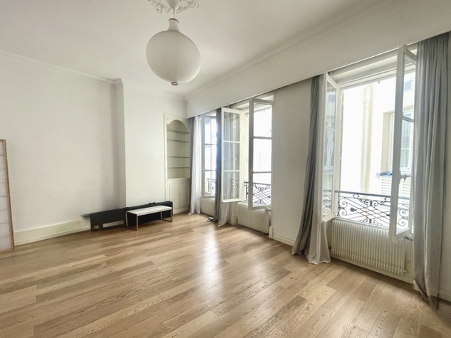 appartement 4 pièces - 80m2 à Paris (75003)