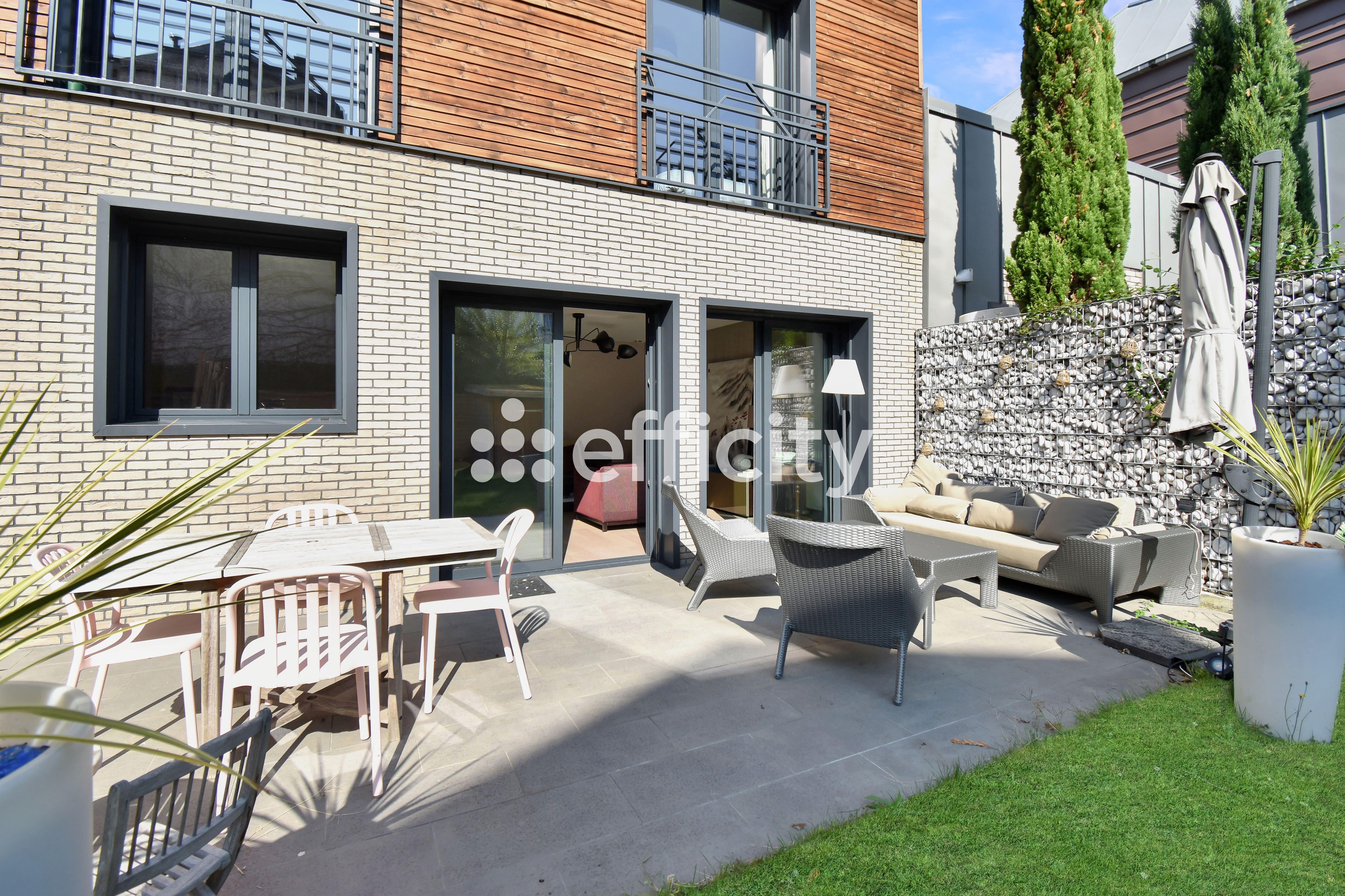 Achat immobilier Maison 5 pièces  164m2 à La Garenne-Colombes (92250) - Photo n°1