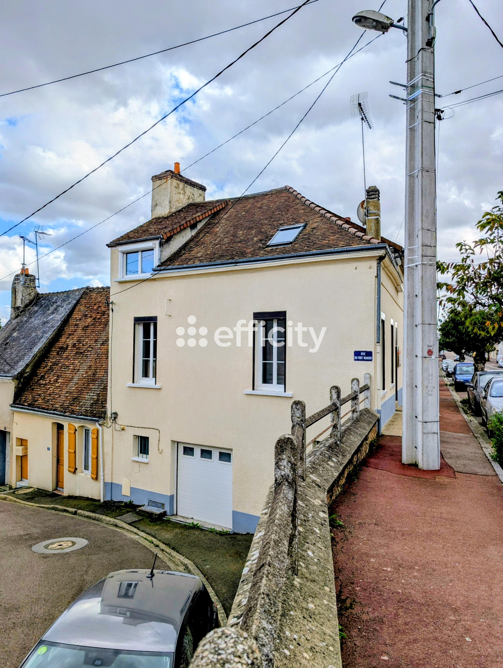 maison 5 pièces - 92m2 à Mamers (72600)