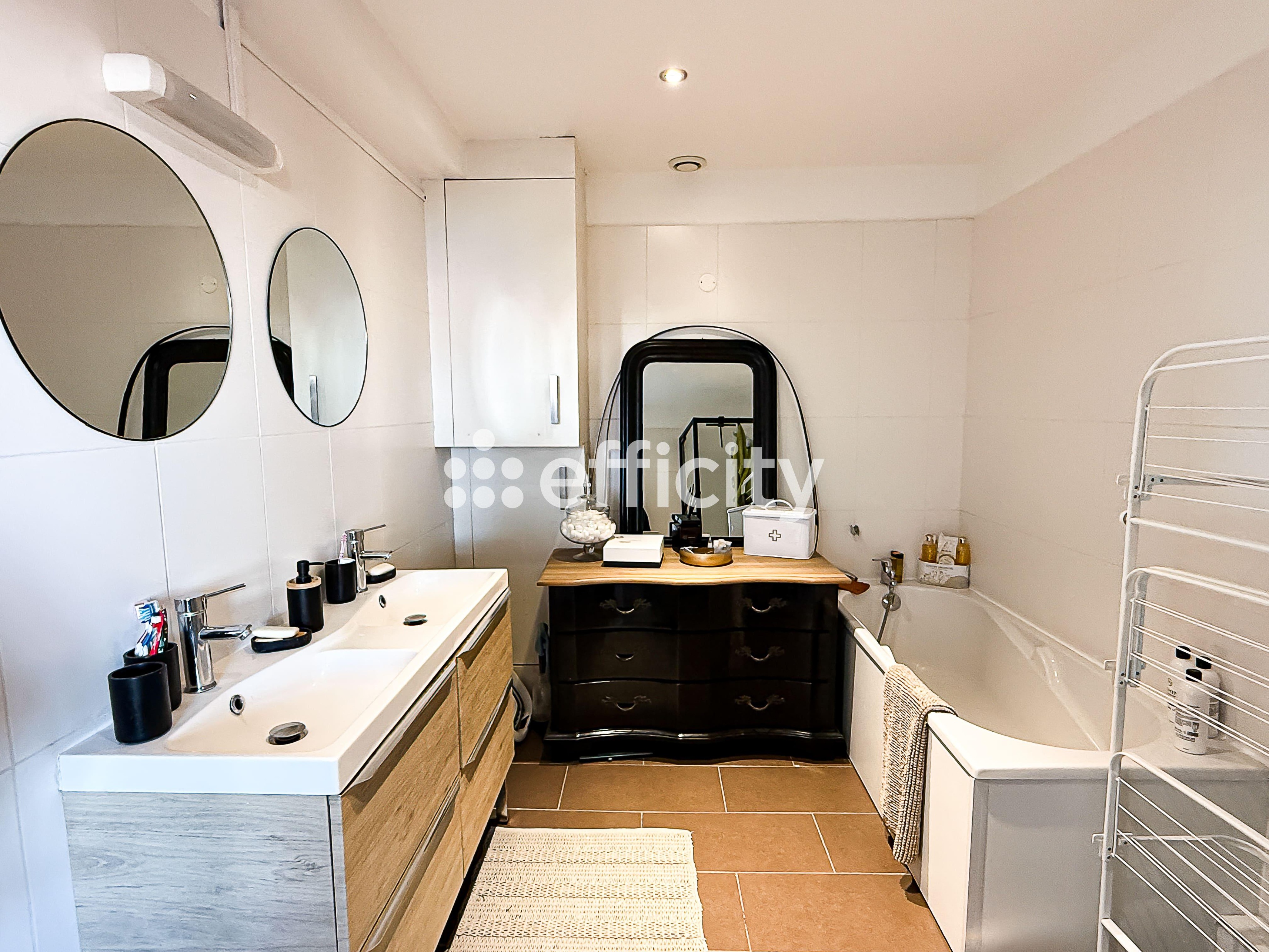 Achat immobilier Loft 5 pièces  144m2 à Roubaix (59100) - Photo n°10