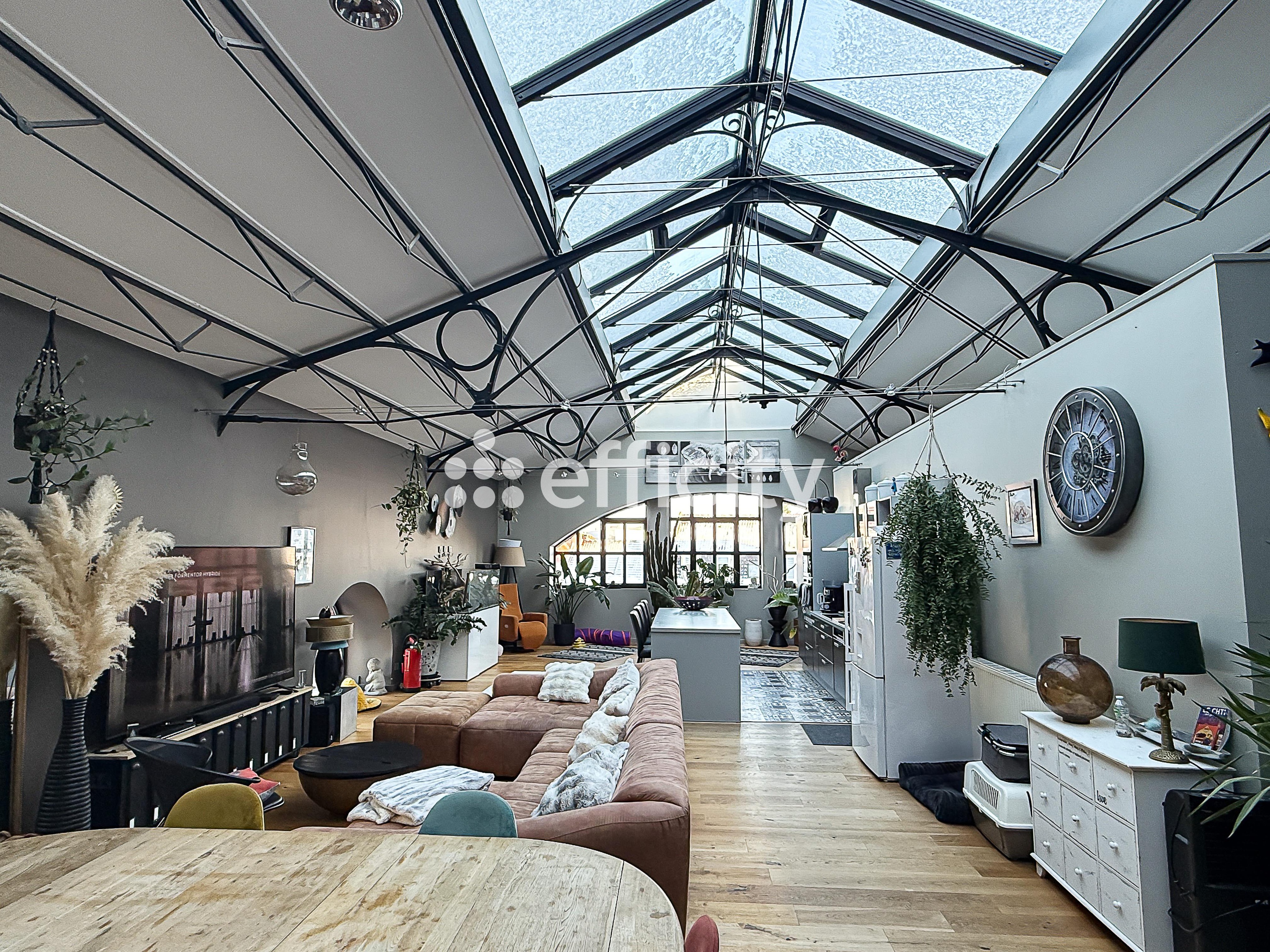 Achat immobilier Loft 5 pièces  144m2 à Roubaix (59100) - Photo n°1