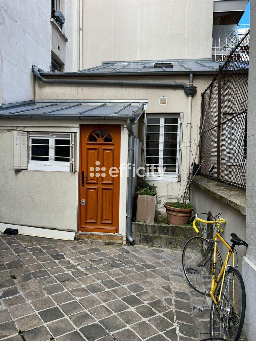 appartement 1 pièces - 31m2 à Paris (75018)