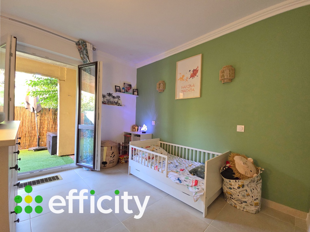 Achat immobilier Appartement 2 pièces  51m2 à Fréjus (83600) - Photo n°8